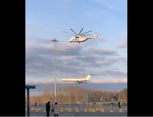 Largest Helicopter In The World Filmed Carrying Airliner Canvids
