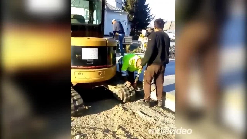 Prank for a new construction worker – Canvids