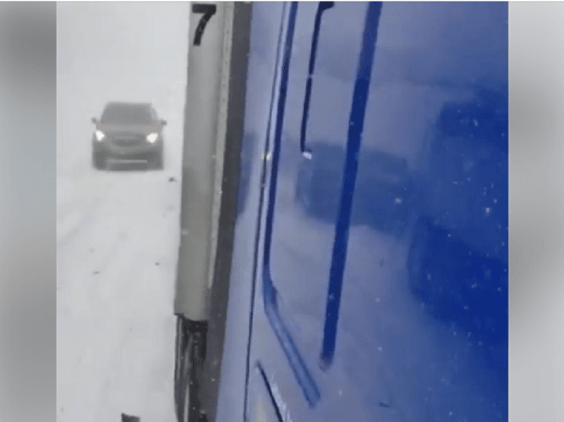 (In USA) Several cars can’t brake on the highway due to the icy road ...