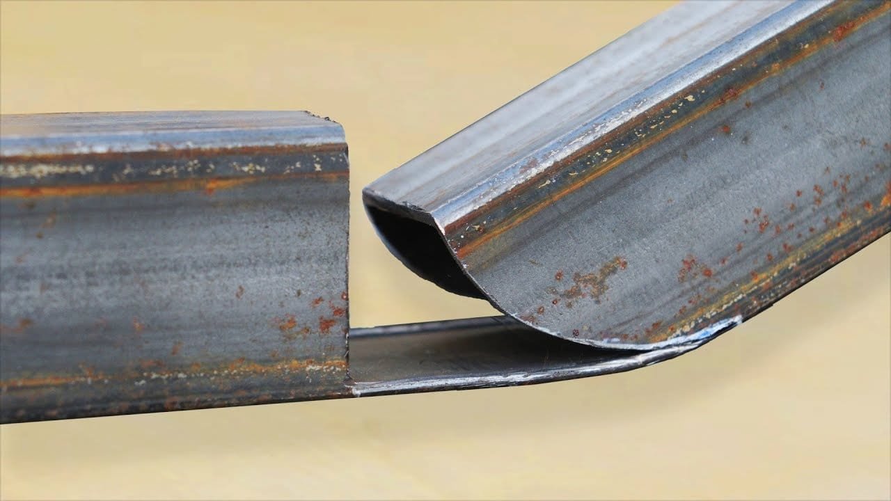 Proffesional Welders Trick Bending A Box Bar To 90 Degree Canvids